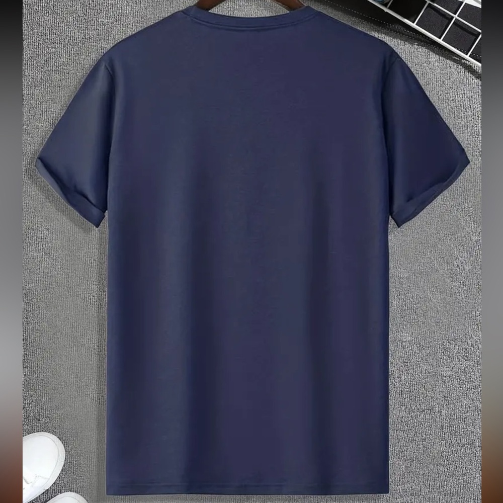 ๐ SOLD ๐ Land Rover Defender Style Tee ๐ซถ - Picture 3 of 13